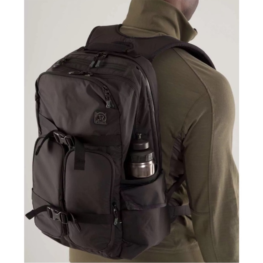 ◾️Rare Lululemon Men’s West Coast BackPack